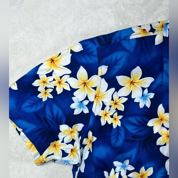 Go Barefoot Made in USA Size Medium Blue Hawaiian Fooral Print Men's Shirt - Picture 5 of 8